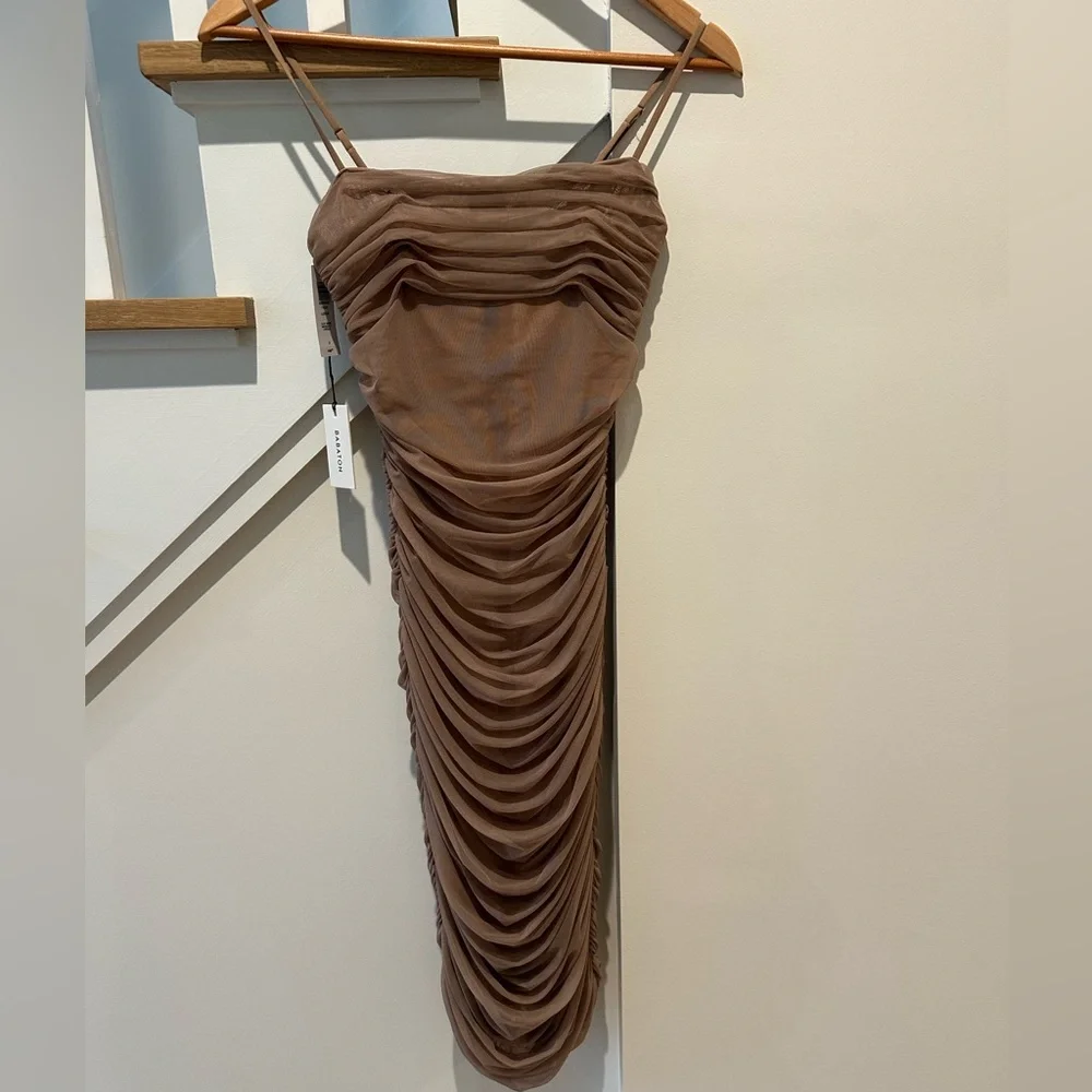 Babaton/Aritzia Luxor Ruched Dress. Clay Mask Size 0 NWT - Picture 2 of 7